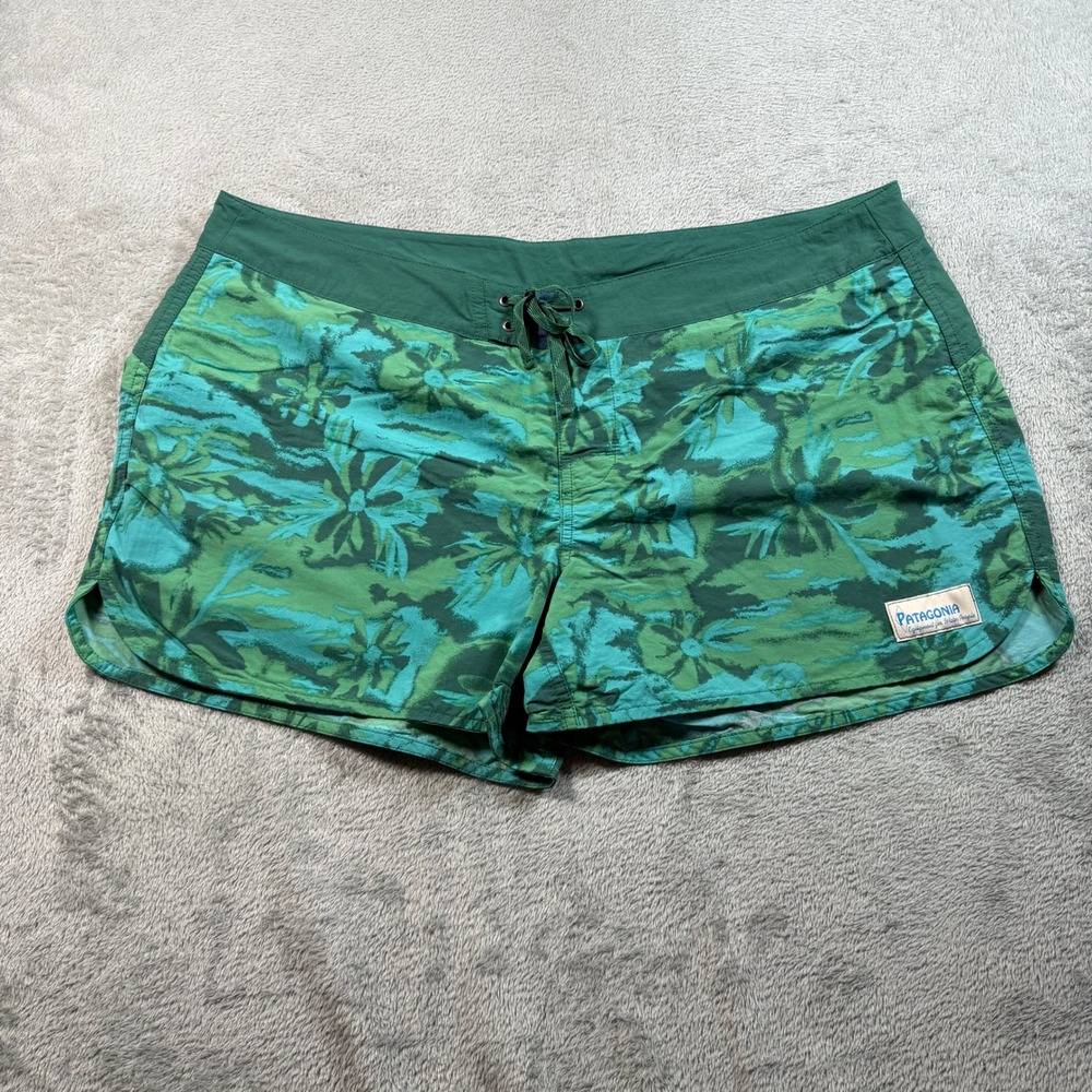 Patagonia Board Shorts Women 18 Green Floral NetPlus Recycled Fishing Nets